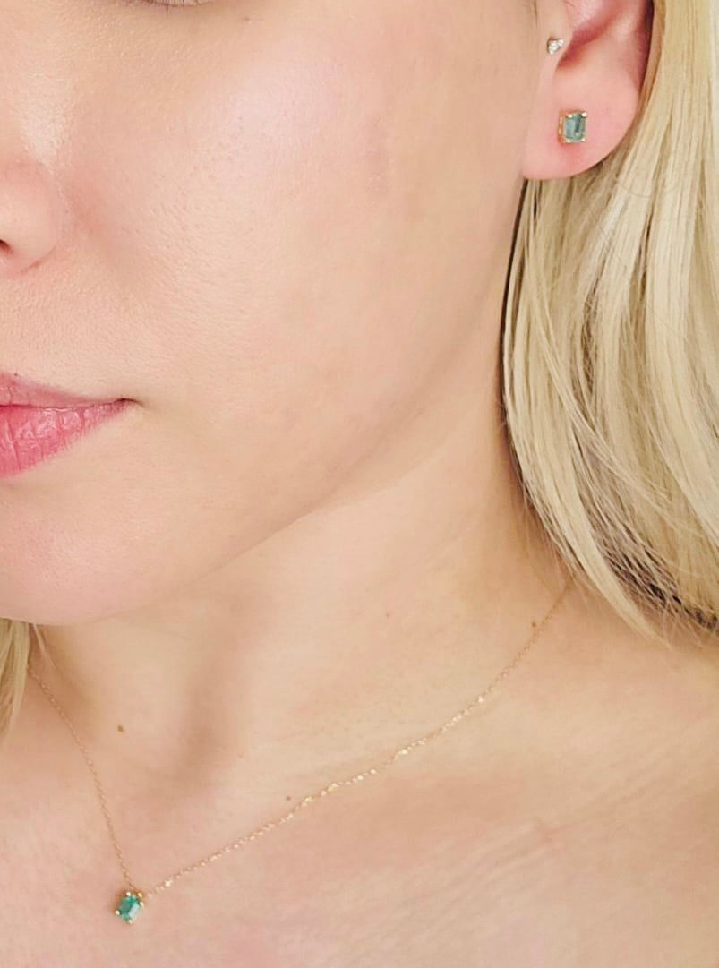 18K Emerald neckclace
