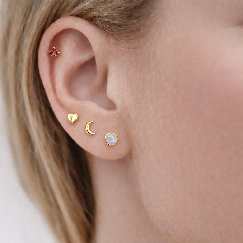 14k Tube Gold Flower Stud