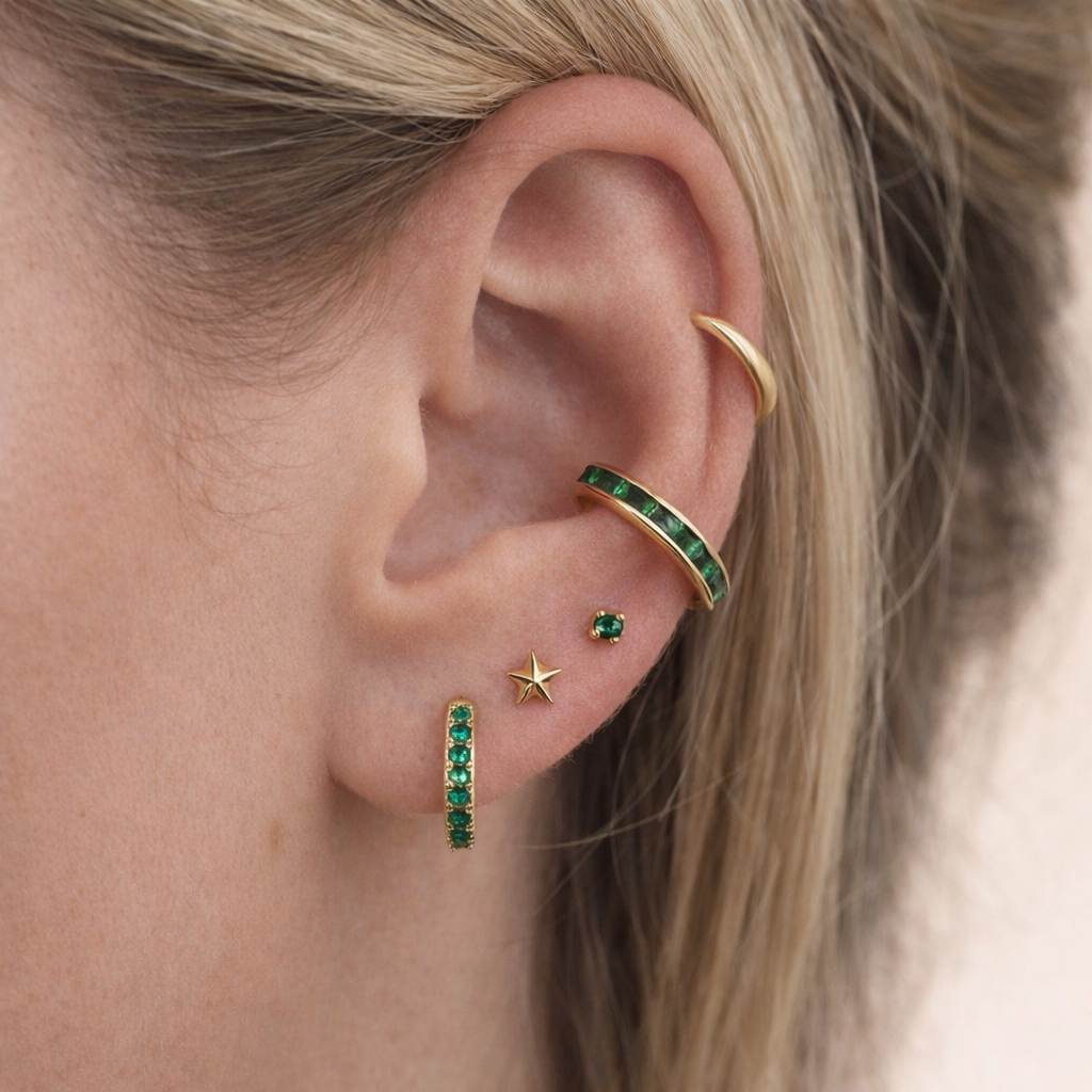 14Kt Green Emerald Stud 2MM
